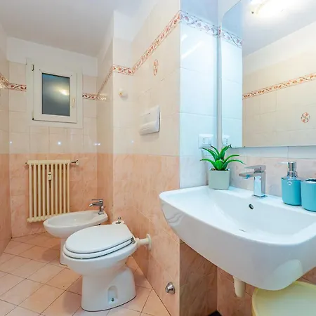 Niki's House - A Due Passi Dal Appartamento Lecco